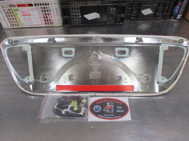 Mitsubishi Magna Sedan Genuine Boot Lid License Plate Holder Trim New Part