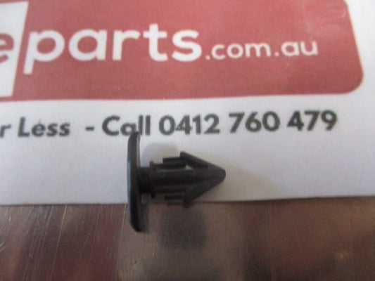 Mitsubishi Genuine Rear Weather Strip Clip (Details Below) New Part