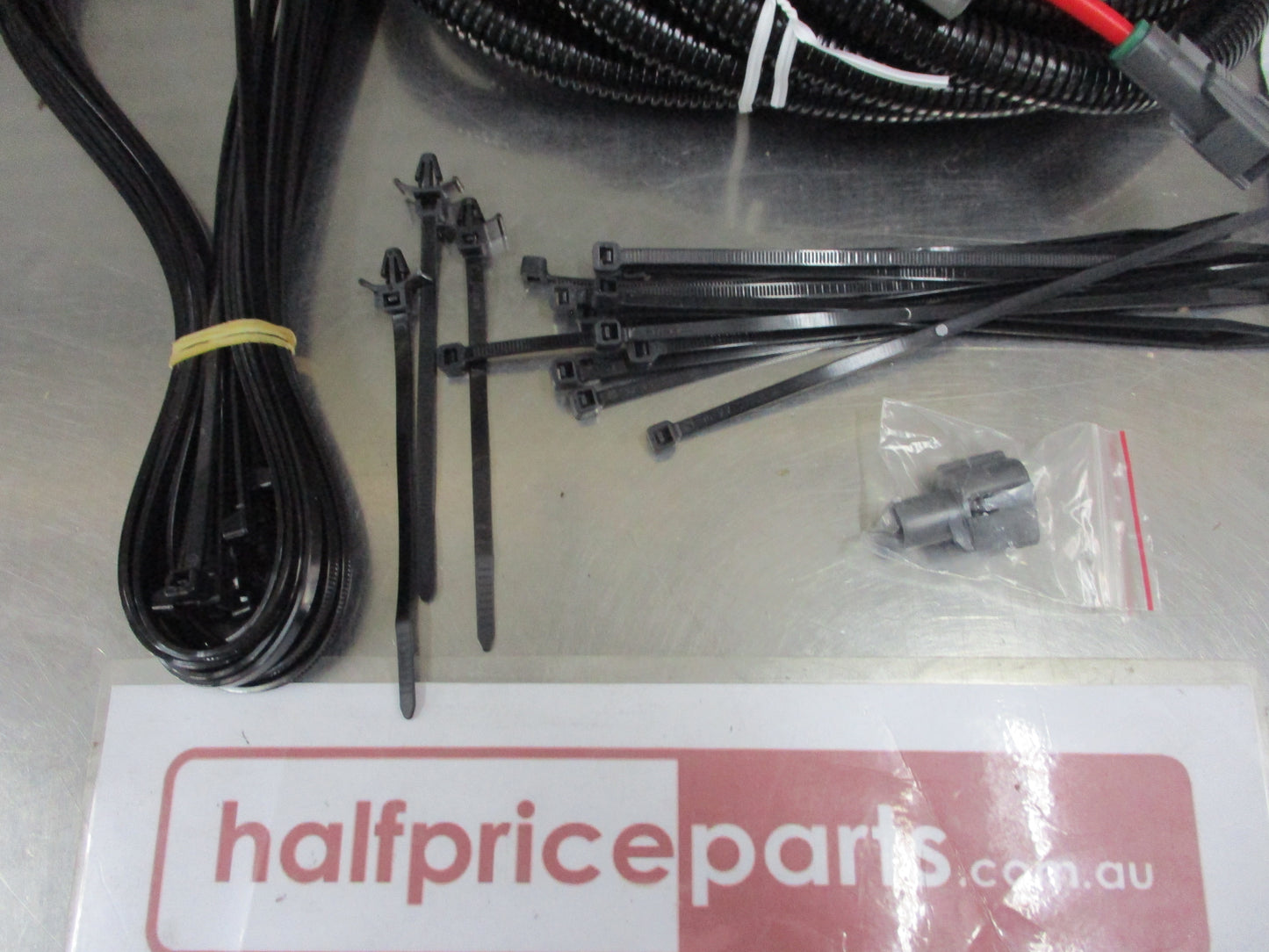 Mazda UR BT-50 Genuine Trailer Wiring Harness New Part