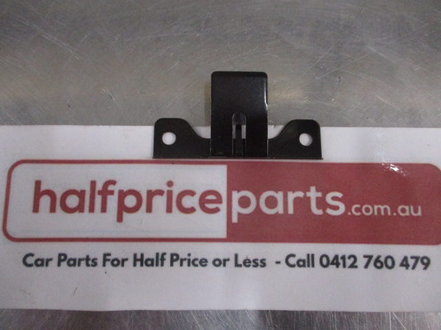 Mitsubishi Pajero Genuine Floor Console Spring Box Lid New Part