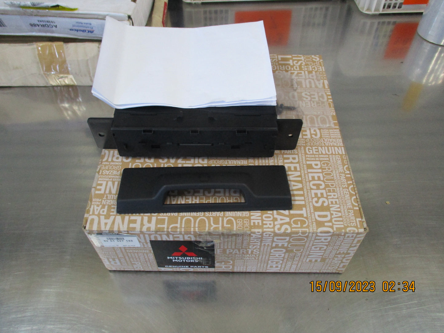 Renault Traffic 3 Genuine Tablet Holder New