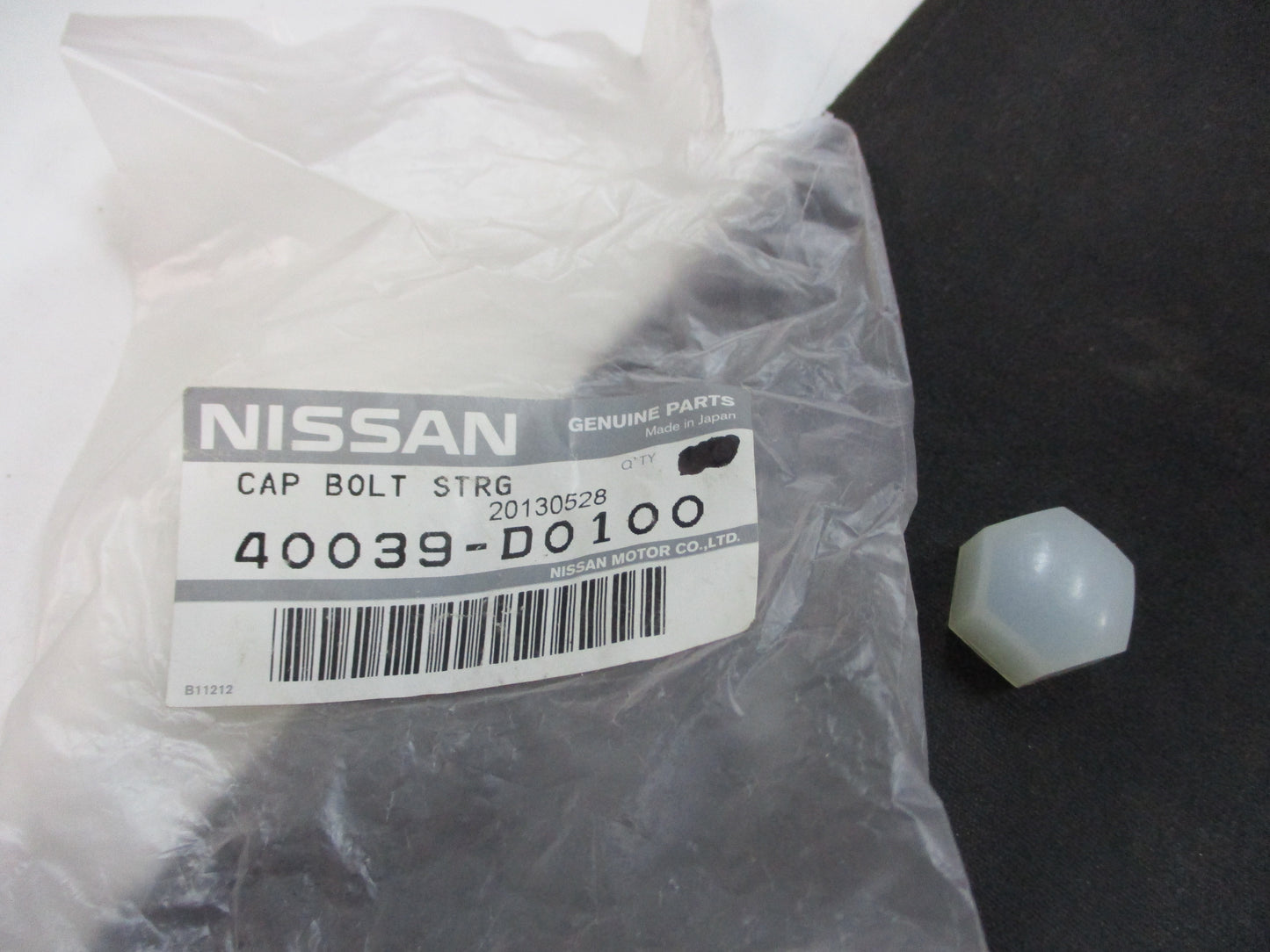 Nissan Navara D21-Bluebird-X-Trail Genuine Steering Stop Cap New Part