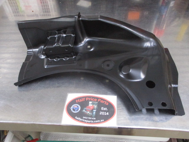 Mitsubishi Pajero Sport Genuine Right Hand Lower Inner Panel Extension New Part
