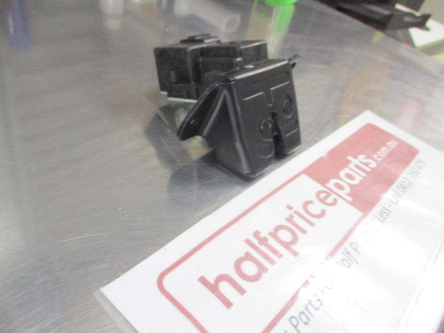 Hyundai Tucson Genuine Tail Gate Latch Assembly New Part