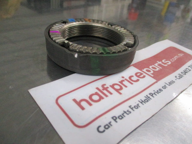 Ford Transit/F-350/F-250 Genuine Inner Rear Axle Lock Bearing Nut New Part