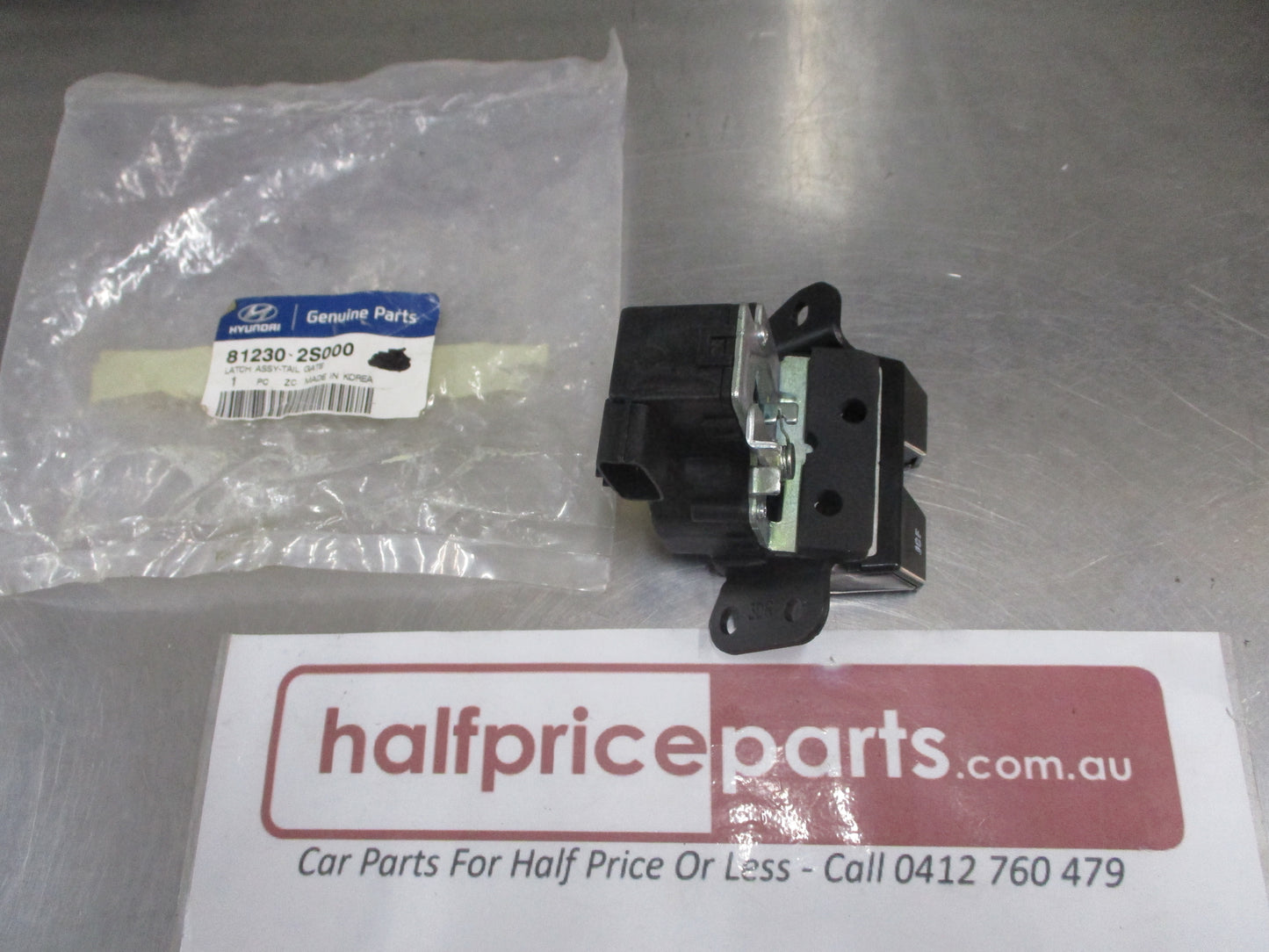 Hyundai Tucson Genuine Tail Gate Latch Assembly New Part