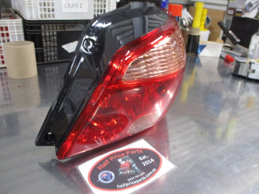Mitsubishi Outlander Genuine Right Hand Rear Tail Light Assembly New Part