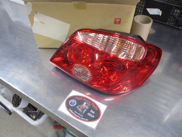Mitsubishi Outlander Genuine Right Hand Rear Tail Light Assembly New Part
