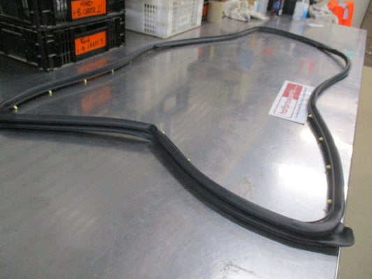 Ford Ranger Genuine Left Hand Rear Door Seal Weatherstrip New Part