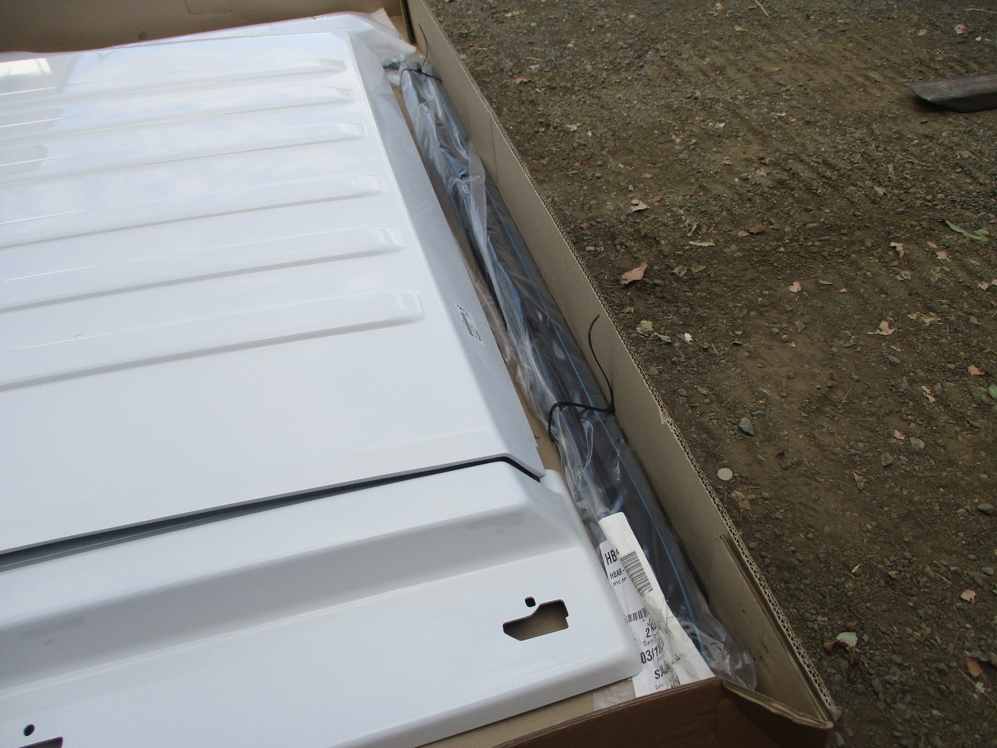 Nissan Navara D23 NP300 Dual Cab Genuine 3 Piece Hard Lid Kit (Polar White) New Part