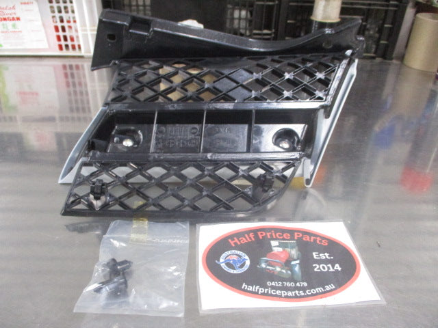 Mitsubishi Outlander Genuine Right Hand Front Grille (Factory White) New Part