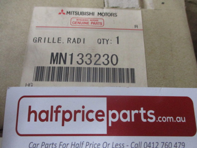 Mitsubishi Outlander Genuine Right Hand Front Grille (Factory White) New Part