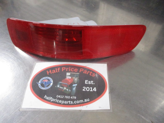 Mitsubishi Outlander Genuine Rear Right Bumper Reflector Tail Fog Light Assembly New Part