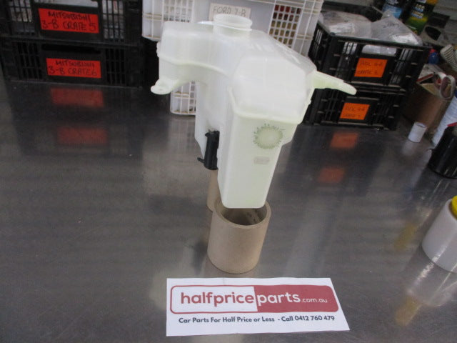 Mitsubishi Magna Genuine Washer Bottle Reservoir And Pump New Part.