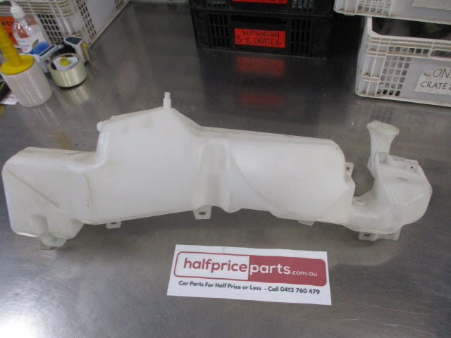 Mitsubishi Pajero NW Genuine Washer Bottle Used Part VGC