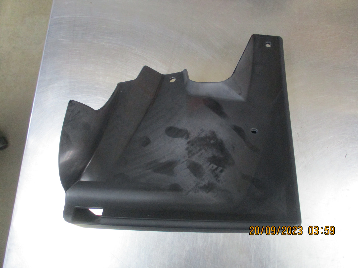 Subaru Forester Genuine Rear Mud Flap / Splash Guard Kit New