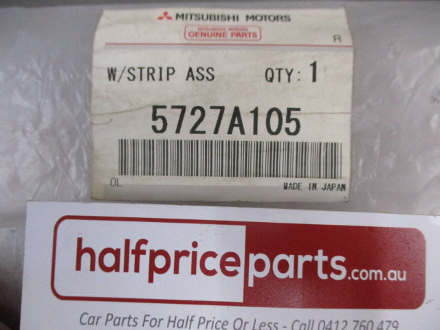 Mitsubishi Lancer Genuine Front Left Hand Belt Line Weather Strip Moulding New Part