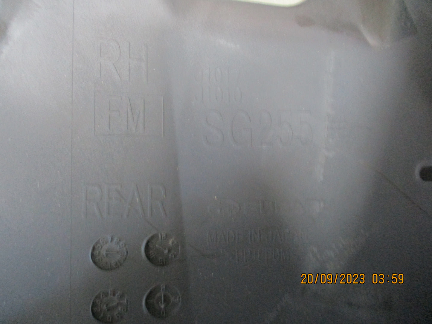 Subaru Forester Genuine Rear Mud Flap / Splash Guard Kit New