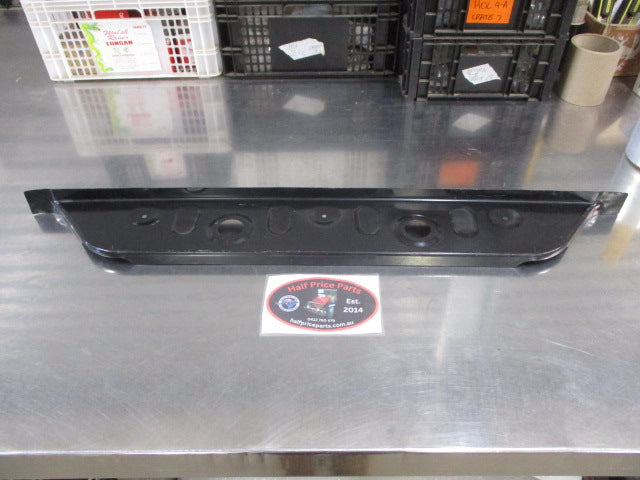 Mitsubishi Pajero Genuine Rear End Lower Center Panel New Part