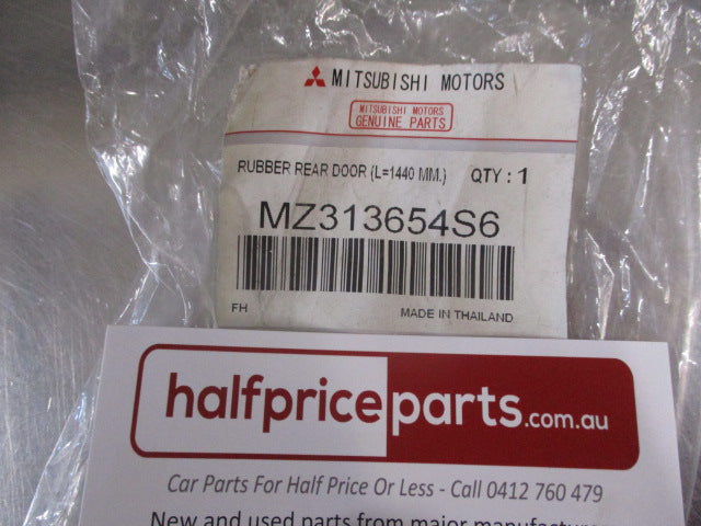 Mitsubishi ML Triton 2WD Dual Cab Genuine Rear Door Rubber Seal New Part