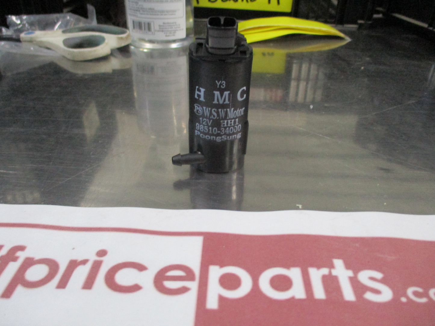 Hyundai/KIA Various Models Genuine Windscreen Washer Motor And Pump New Part