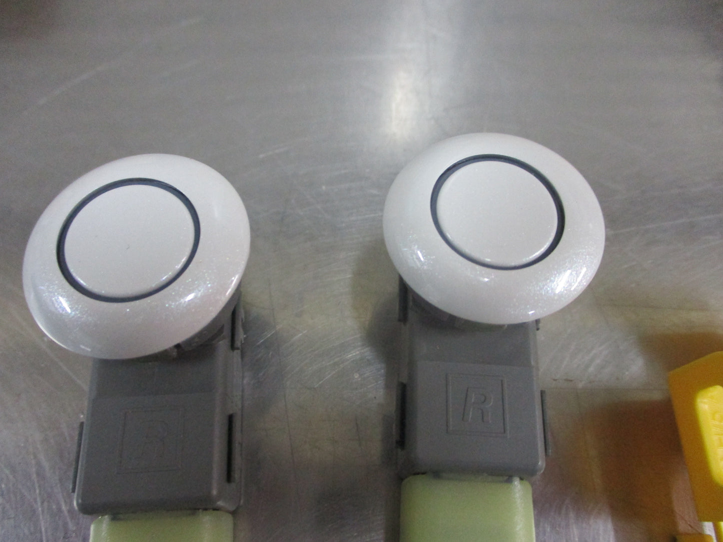 Honda Genuine Front Park Assist 2 Pearl White 2 X Sensor Kit New Part