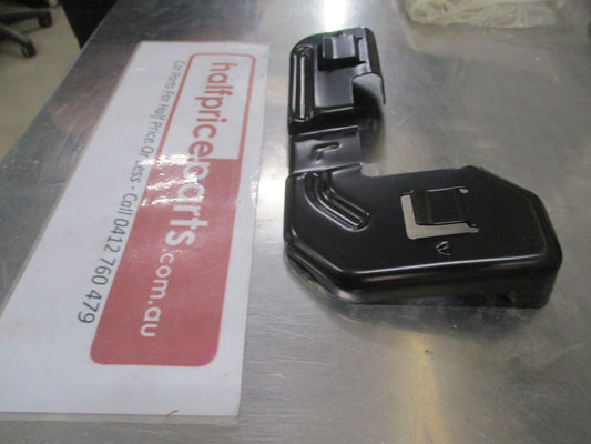 Hyundai Tucson Genuine Upper Left Hand Front Bumper Bracket New Part