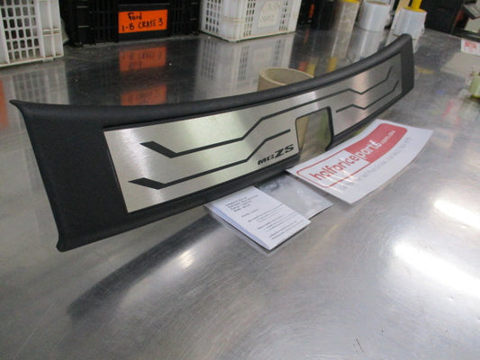 MG ZS - ZS EV - ZST  Genuine Boot Lip Skid Plate -  New Part