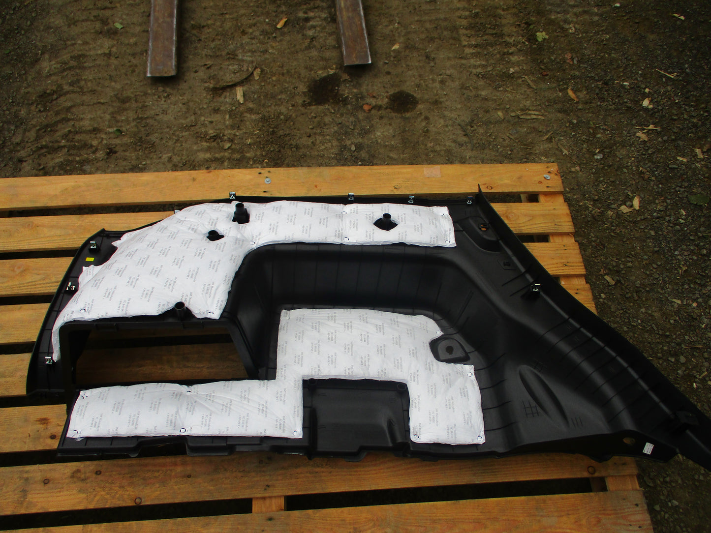 Holden Captiva C140 Genuine Right Hand Rear Cargo Lining Trim New Part