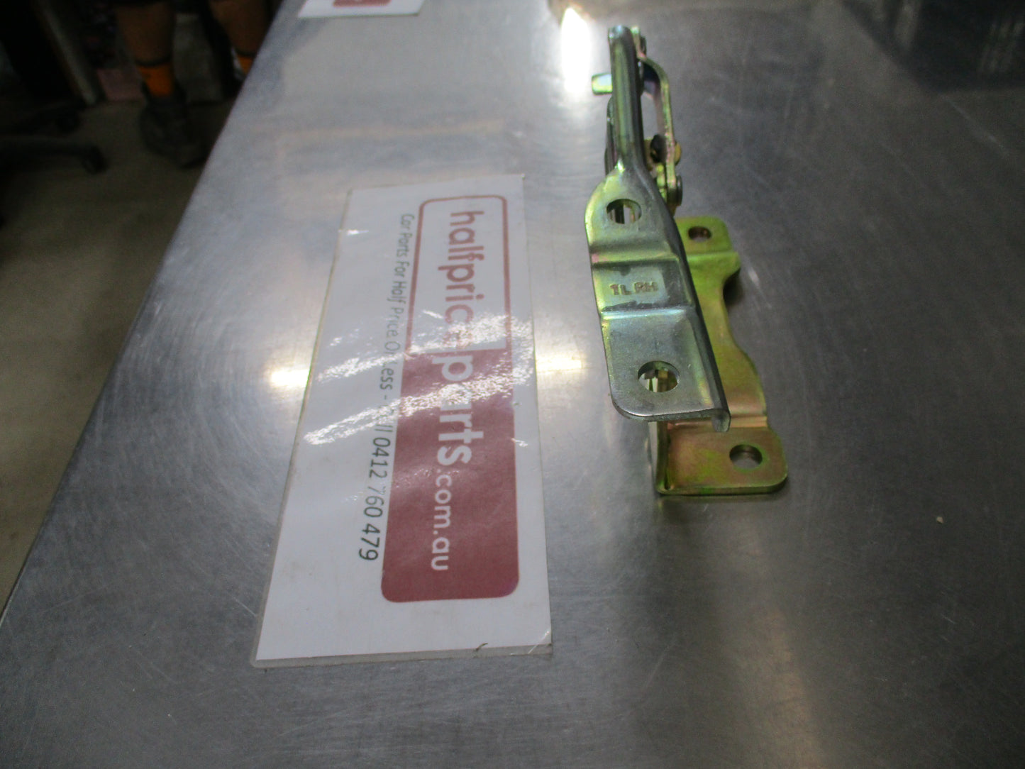 Hyundai Tucson Genuine Right Hand Bonnet Hinge New Part