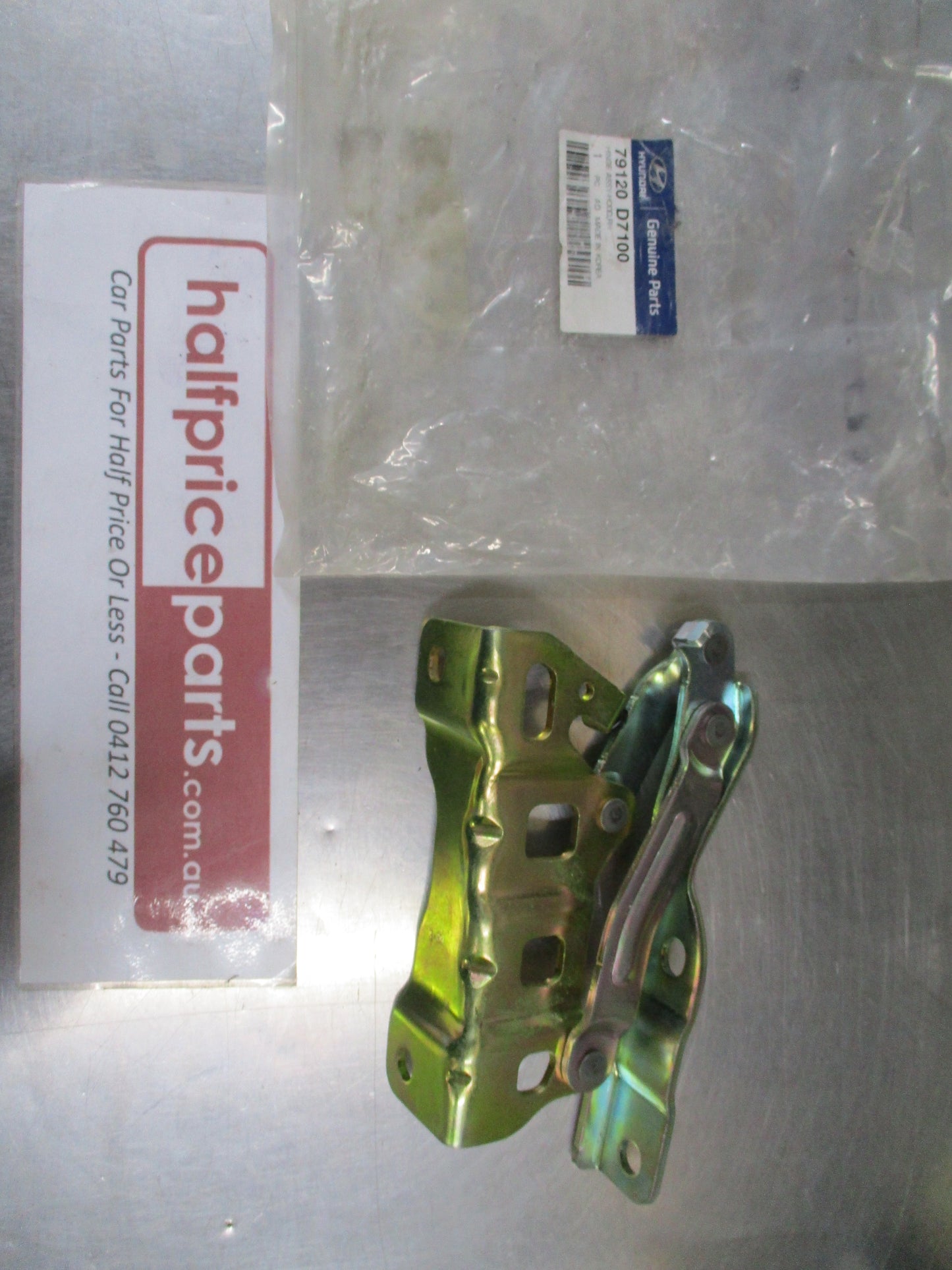 Hyundai Tucson Genuine Right Hand Bonnet Hinge New Part