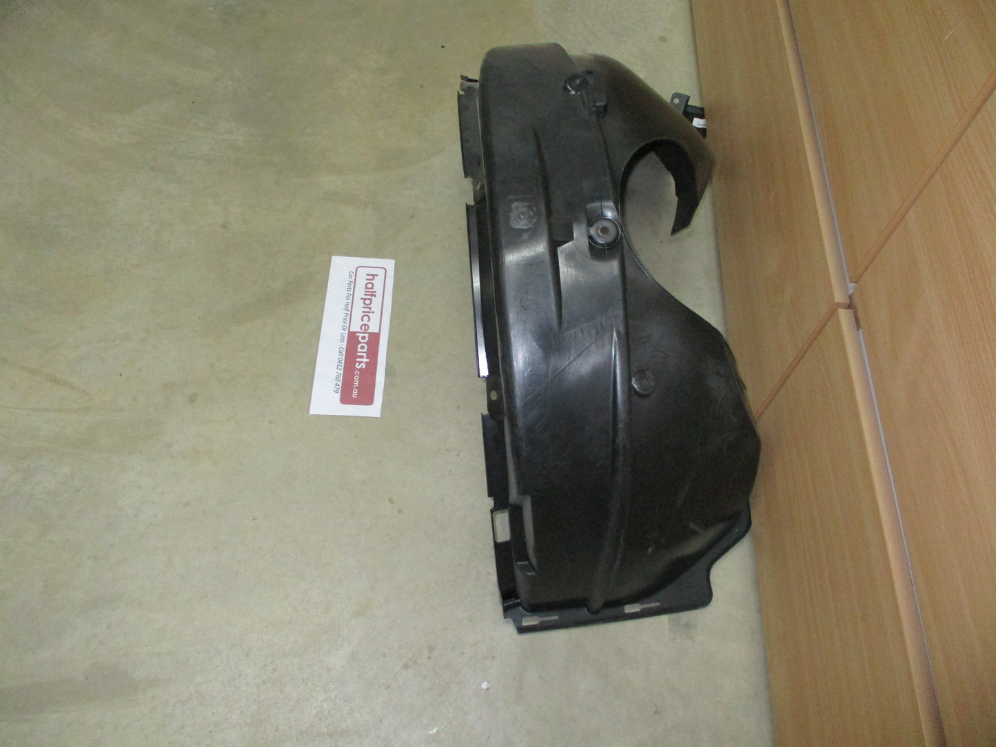 Suzuki Kizashi Genuine Front Right Fender Liner New Part