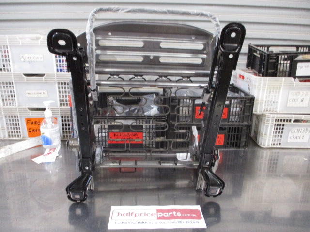 Mitsubishi Triton Genuine Right Hand Front Drivers Seat Base Frame New Part