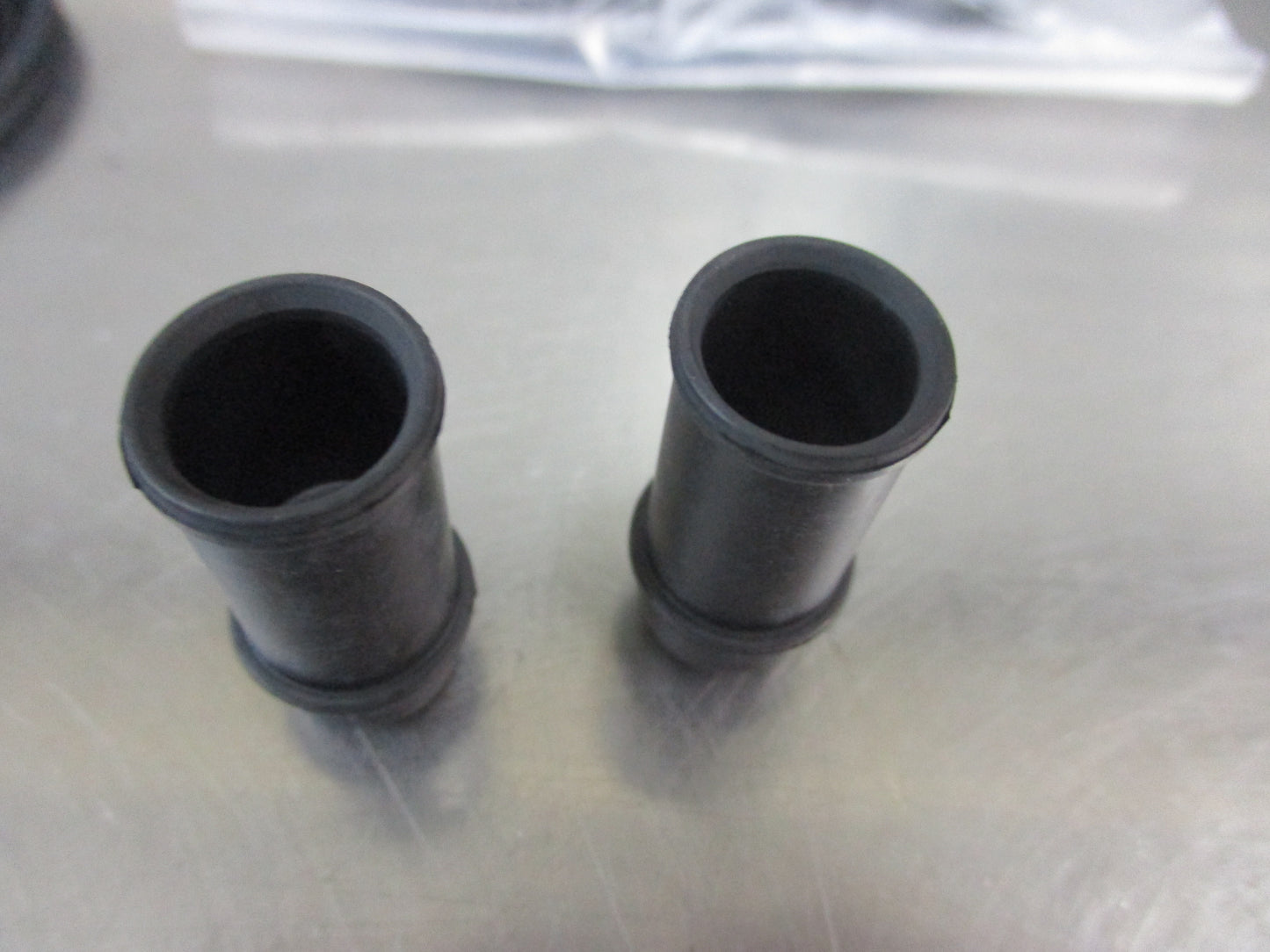 Nissan 300ZX/R32 Skyline Genuine Front Brake Calaper Seal Kit New Part