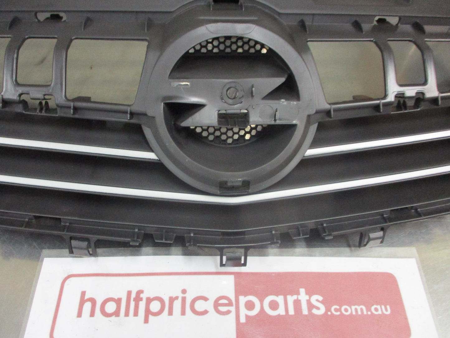 Holden Astra-H Genuine Front Grille Assembly New Part