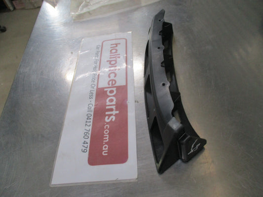 Hyundai I20 Genuine Right Hand Front Bumper Upper Side Bracket New Part