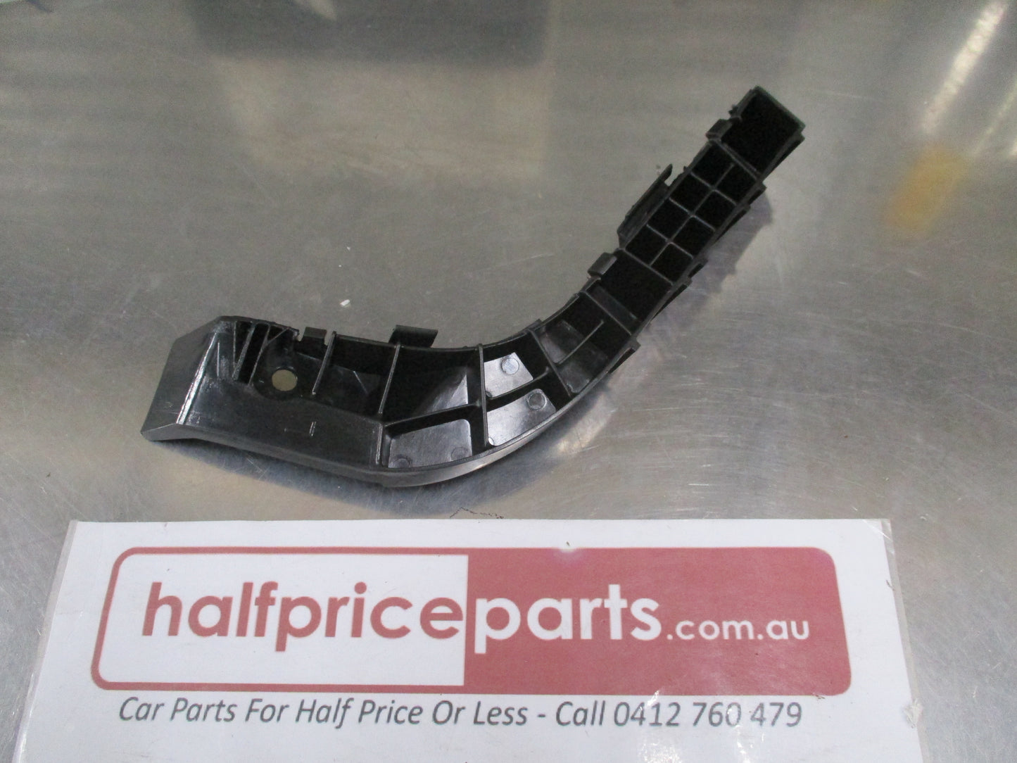 Hyundai Elantra Genuine Front Bumper Left Hand Side Bracket New Part