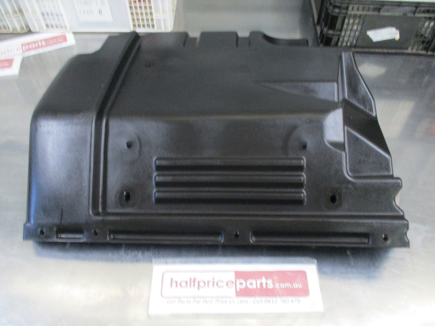 Isuzu FVR34 Genuine Left Hand Front Mudguard New Part