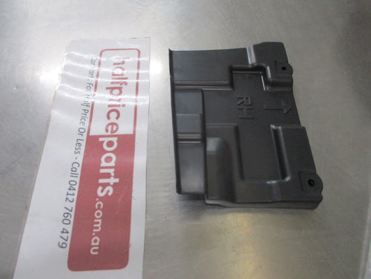 Hyundai Santa Fe Genuine Lower Right Hand Rear Bumper Bracket New Part