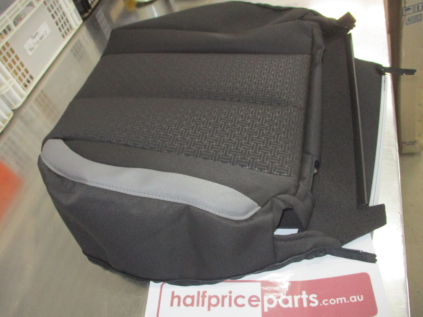 Holden RG Colorado Genuine 2ND Row Drivers Side Seat Cover Trim New Part