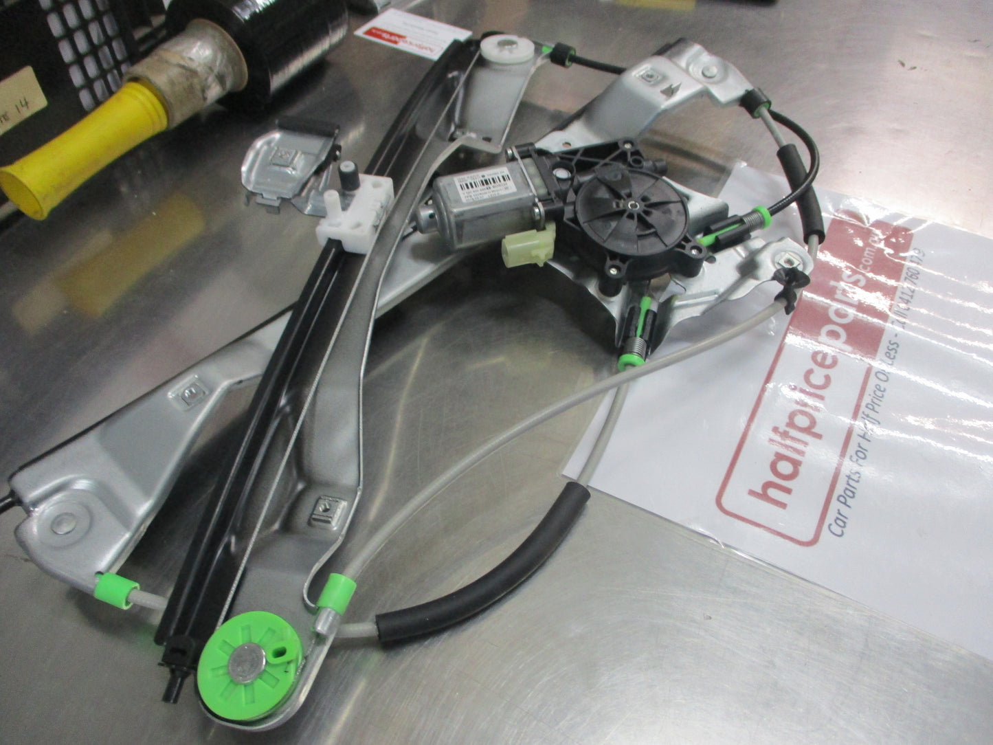 Holden Caprice Genuine Drivers Front Power Window Regulator With Motor New Part