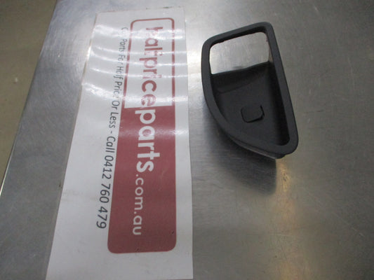 Hyundai Elantra /I30 Genuine Left Hand Front Inside Door Handle Bezel New Part