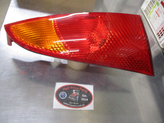 Ford Focus LR Genuine Right Hand Rear Indicator Combination Tail Light (Drivers) New Part