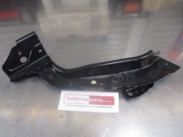 Mitsubishi Lancer Genuine Right Upper Headlamp Support Panel New Part
