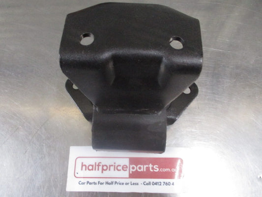 Mitsubishi Triton Genuine Rear Engine Mount New Part