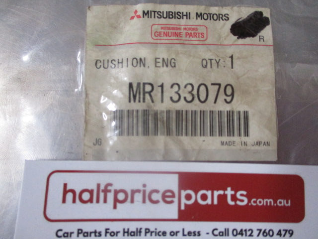 Mitsubishi Triton Genuine Rear Engine Mount New Part