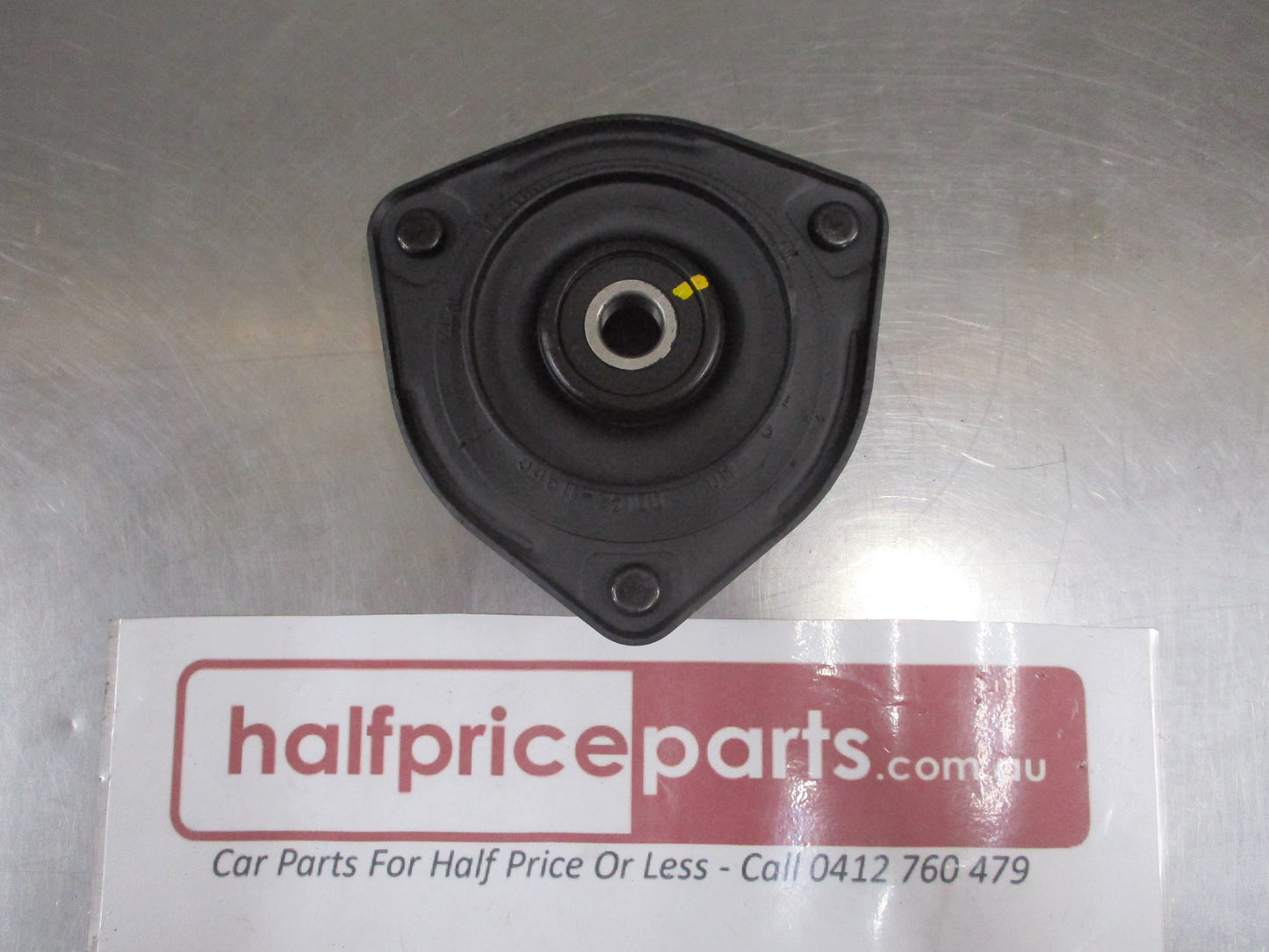 Hyundai Accent Genuine Front Strut Top Mount & Bearing New Part