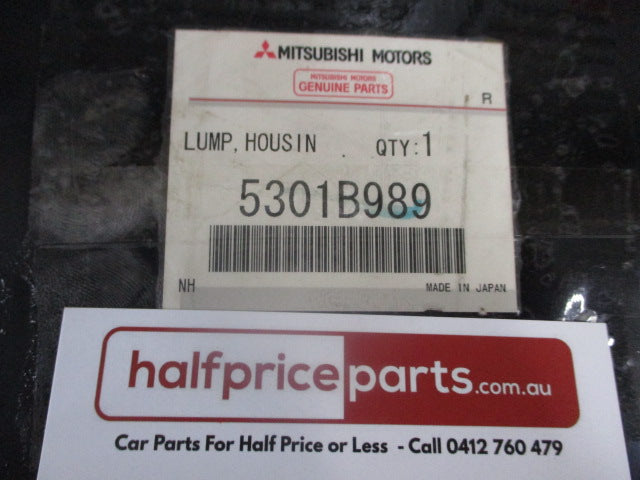 Mitsubishi Pajero Genuine Left Hand Rear Combination Lamp Panel New Part