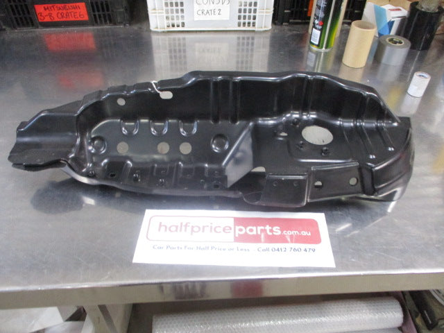 Mitsubishi Triton Genuine Right Hand Rear Tail Light Housing Tub New Part