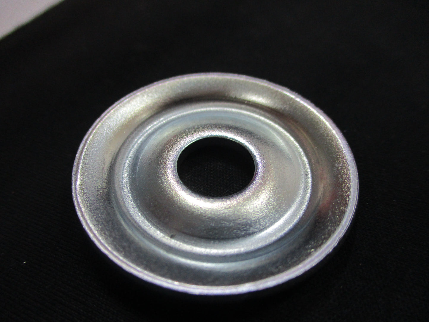 Nissan 720 Genuine Shock Absorber Washer New Part